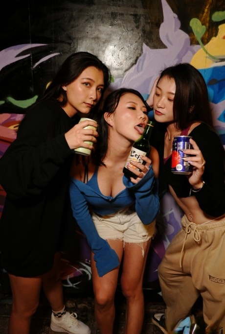 sega coi piedi asiatica pornografico per adulti foto